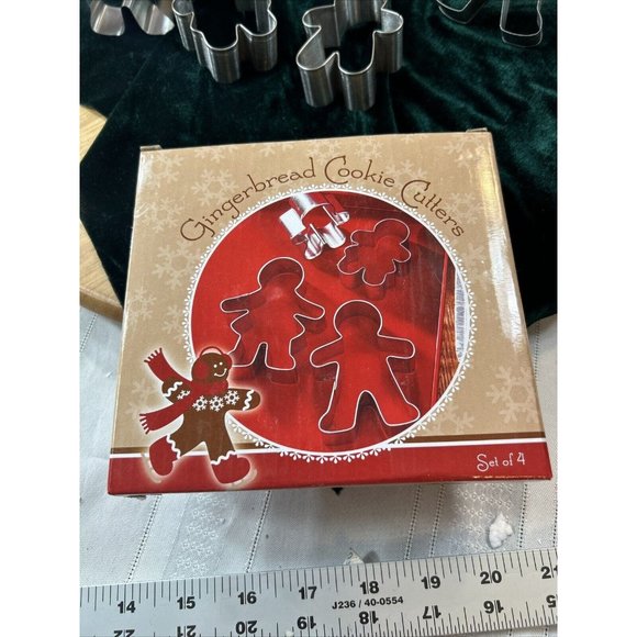 Set of Four Gingerbread Family Metal Cookie Cutters New in Box Great American - Picture 2 of 6